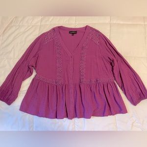 Lane Bryant purple fuchsia Swiss dots textured button up top lace crochet
